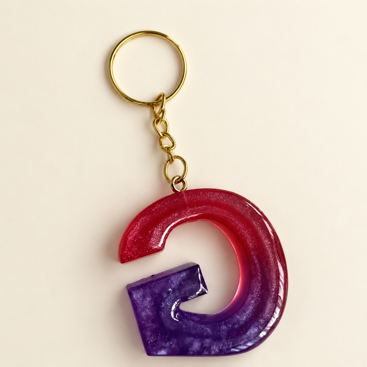 Porte-clés lettre G rose et violet en résine fait main